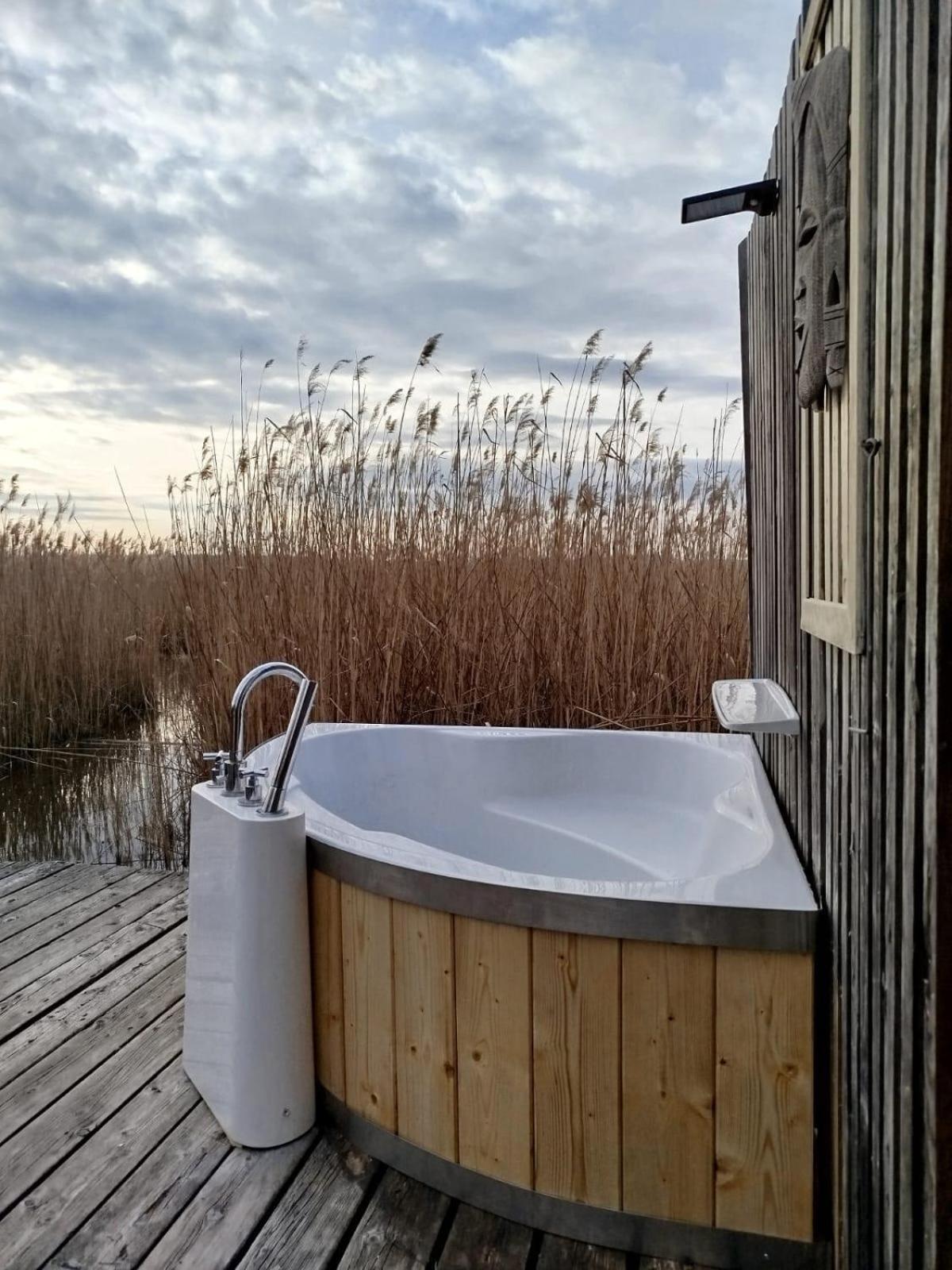 Pfahlbau Sunset I Toplage Elektroboot Inklusive Hébergement de vacances